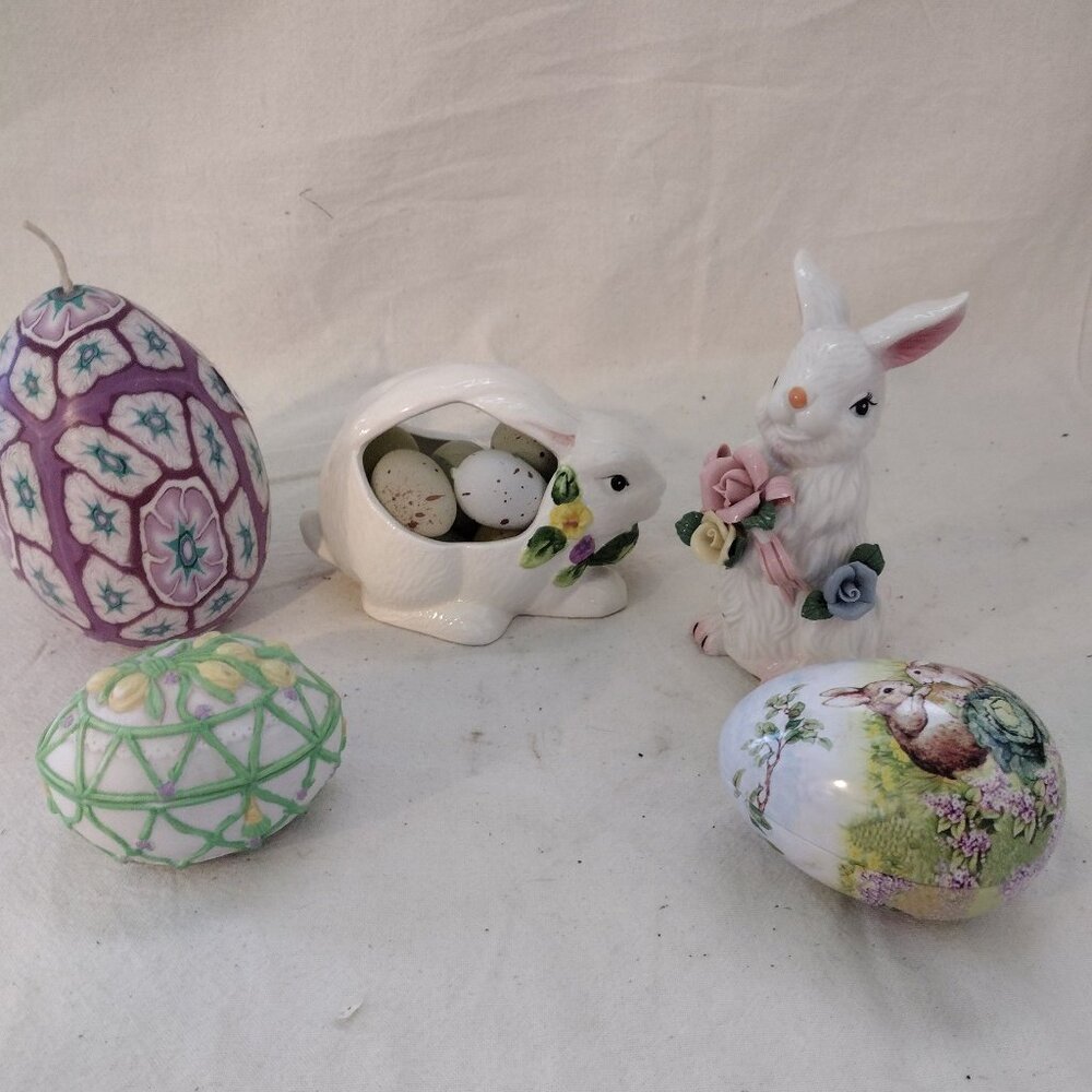LOT OF 5 Easter Decor Ceramic Bunny with Flowers Figurine Ceramic Easter Bunny
